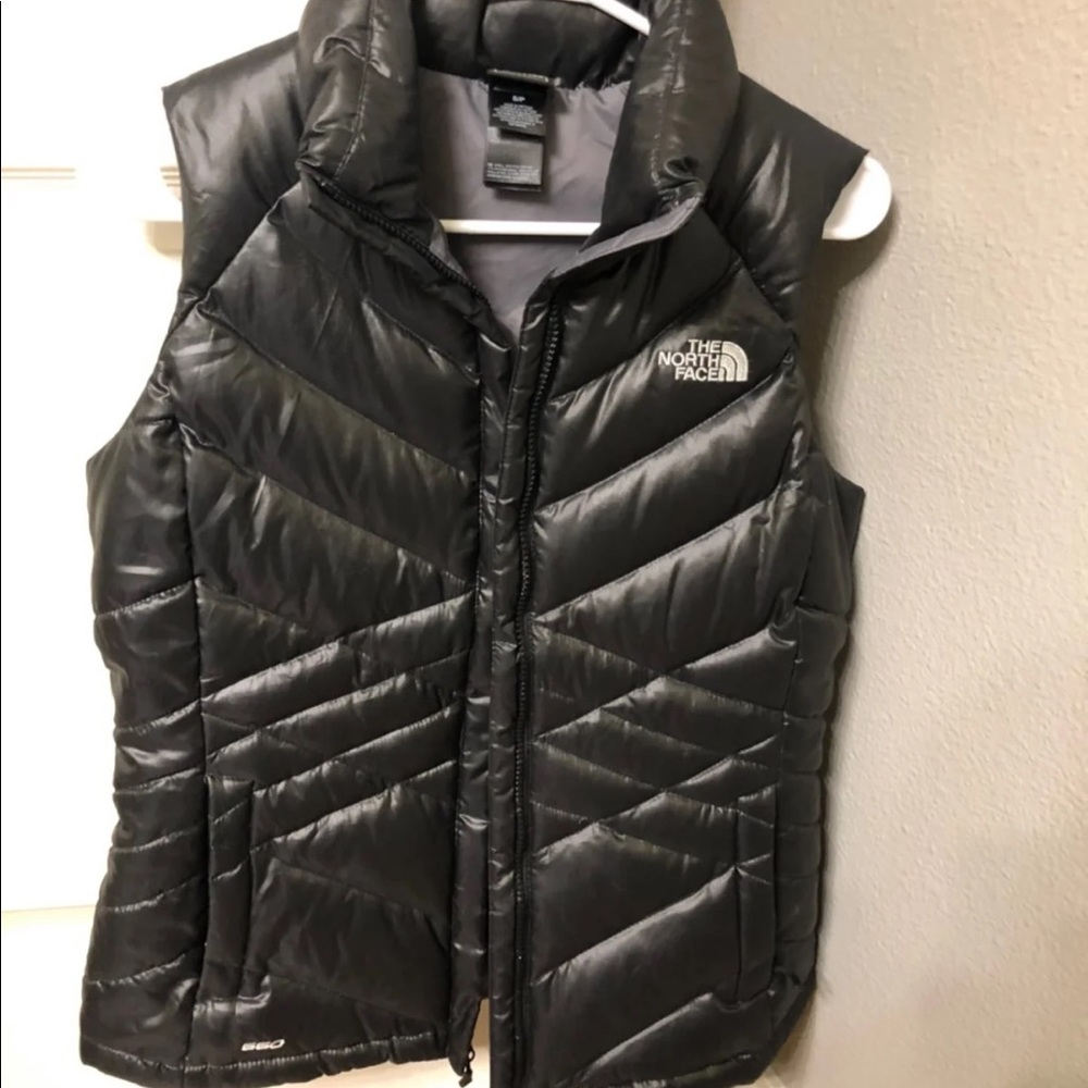 North Face Puffer Vest Gray